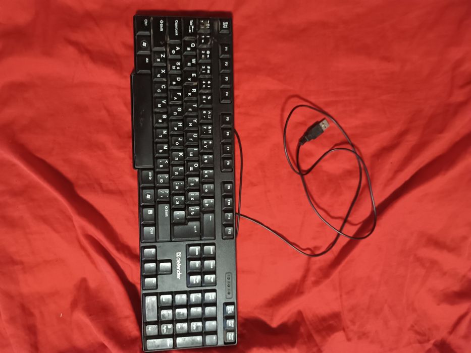 Продам клавиатуру