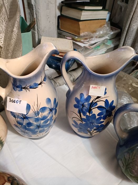 Кувшины керамические.