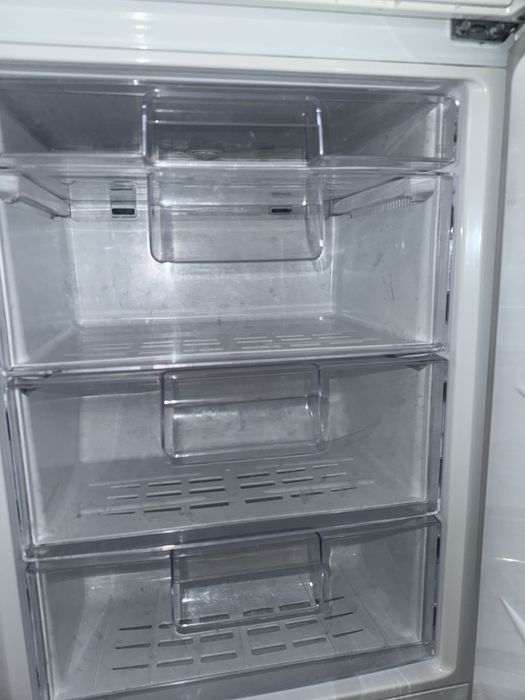 Холодильник LG высокий с морозилкой