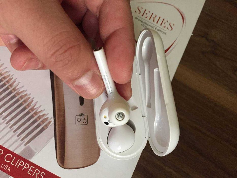 Беспроводные наушники HUAWEI FreeBuds (оригинал)