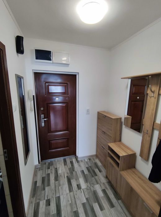 Apartament cu o cameră, Aluminei D - Rogerius, 290 €