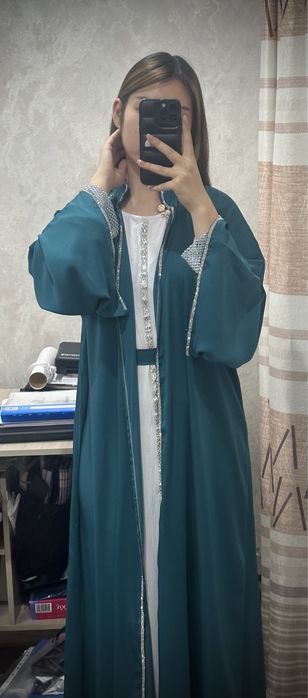 Тройка: абайя с ремешком, платье, платок