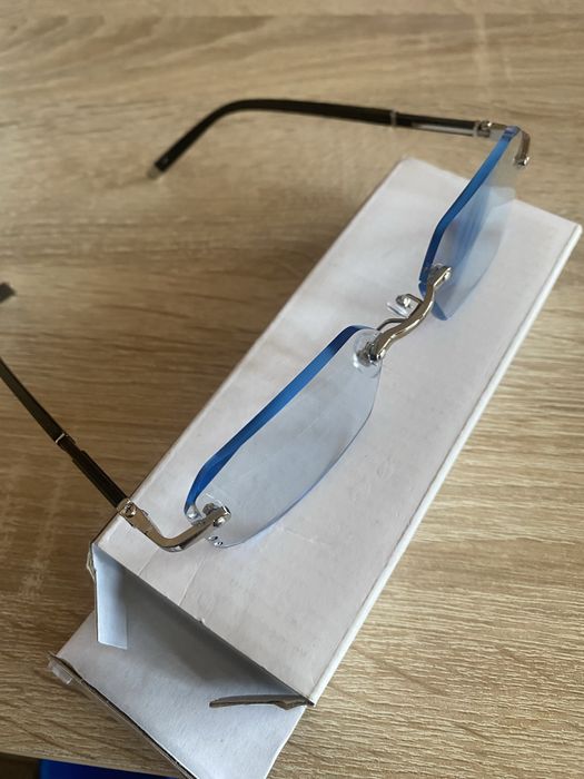 Диоптрични очила с  висок клас рамки и лещи в комплект