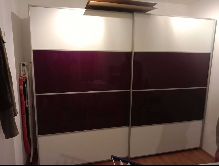 Șifonier cu uși glisante ca nou