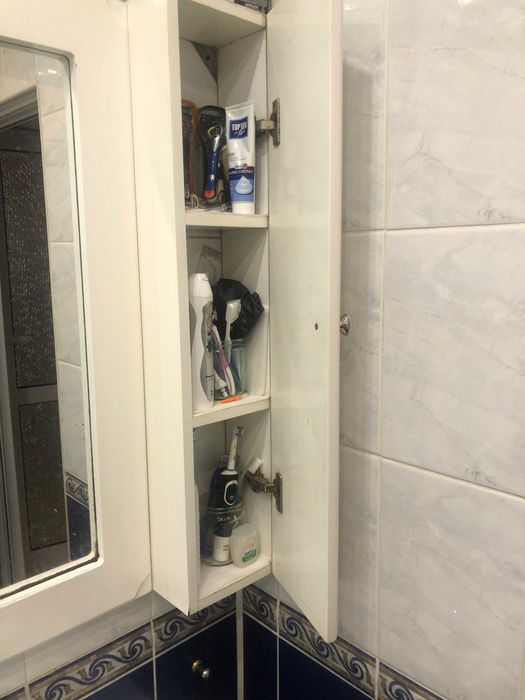 Продавам мивка за баня