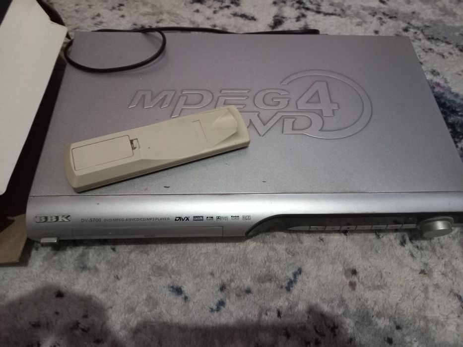 Продается DVD плеер