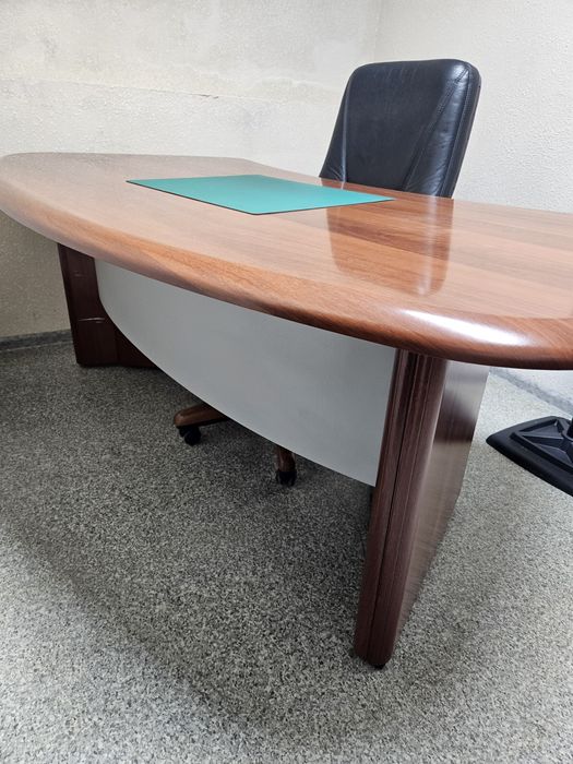 Продам офисную мебель