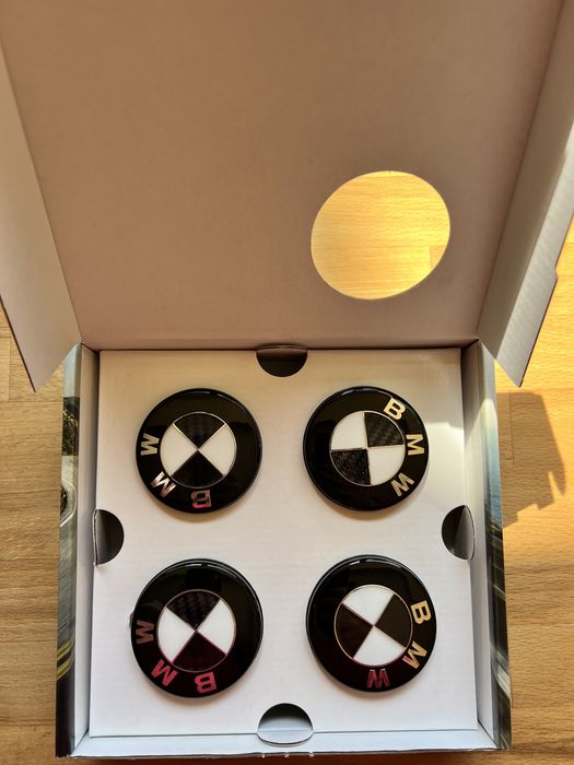 56 мм Карбонови Капачки (Floating) за Джанти BMW (за F- и G- модели)