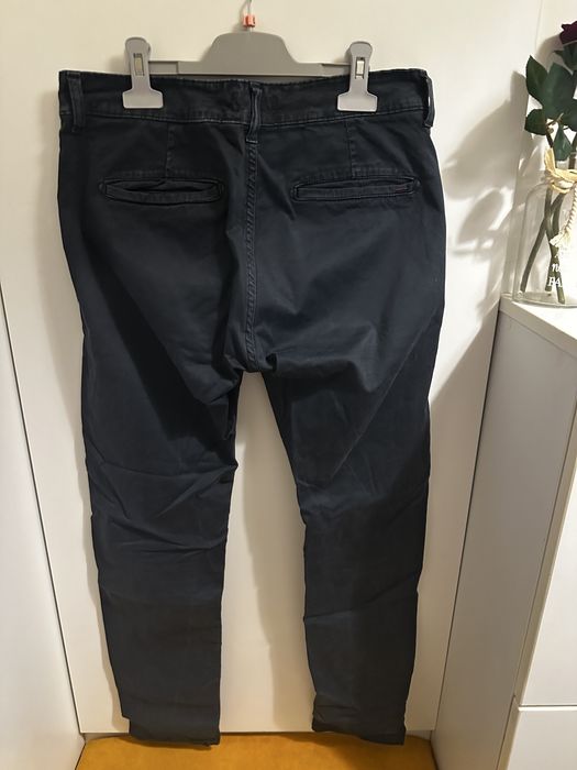 Pantaloni barbatesti bleumarin Bigotti mărimea 46 (potriviți pentru S)