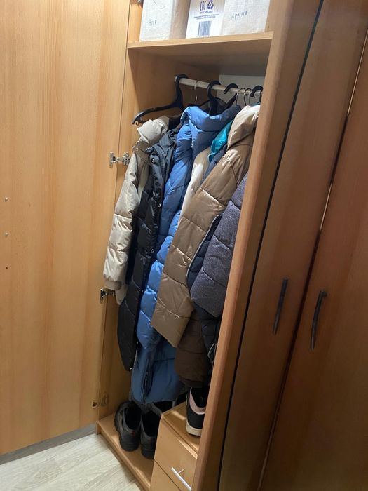 Продам шкаф в прихожую  б/у.