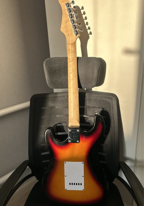 Электрогитара, стратокастер