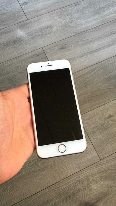 Продам iPhone 8 64gb