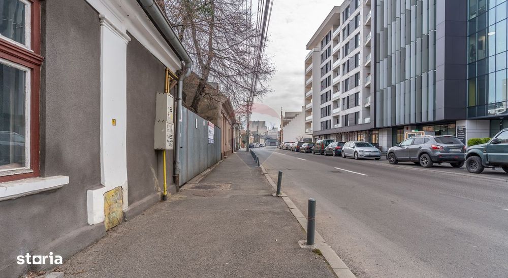 Teren de vanzare in zona Centrala