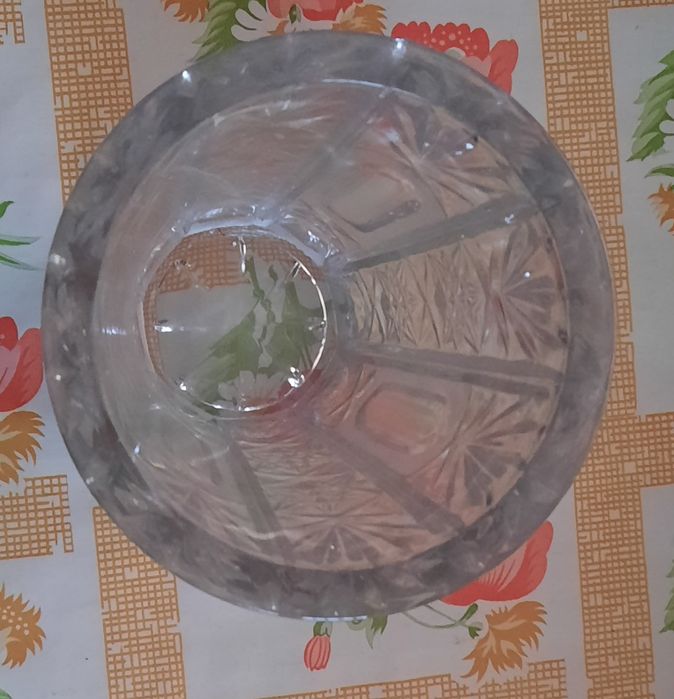 Продавам Стиклена ваза