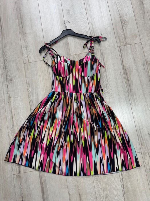 Дамски рокли - М