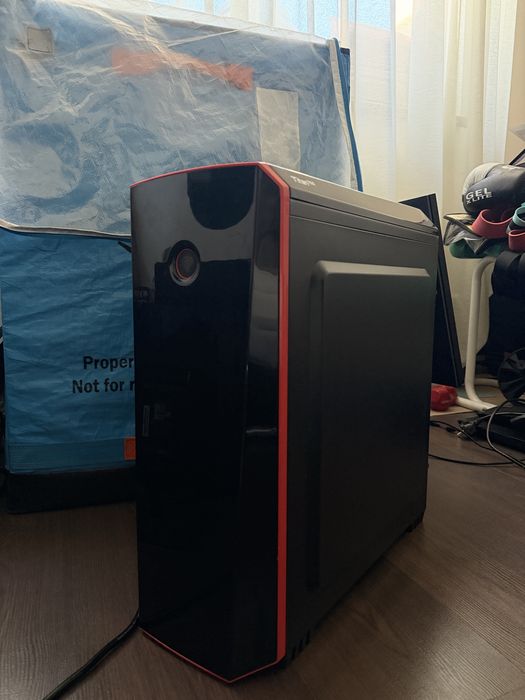 Запазен компптър Genesis Titan 700