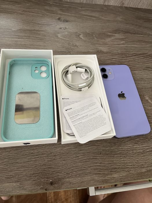 Продам Айфон 12, 128 GB