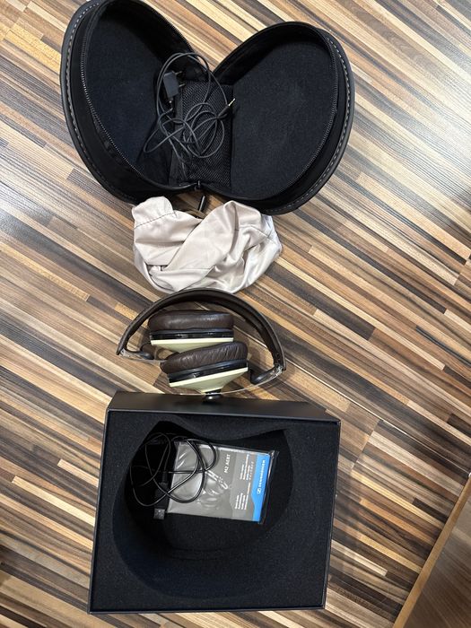 Sennheiser momentum 2