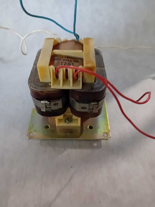 Трансформатор 50VA, 27,8V, 10,7V нов