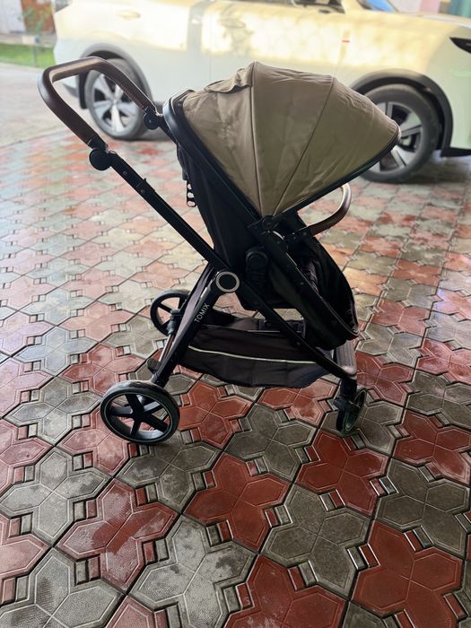 Детское коляска в хорошем состояний