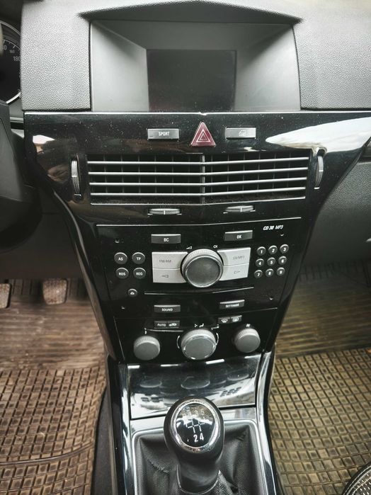 Лек автомобил Опел Астра