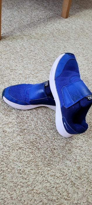 Adidași baieti mărime 34