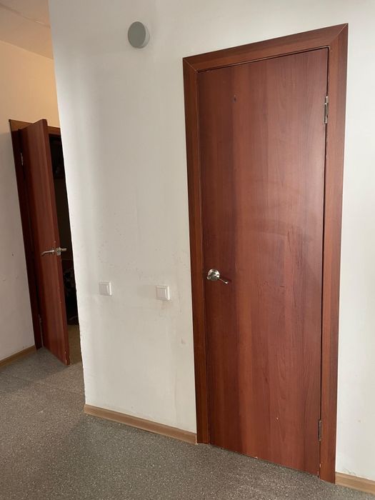 продаются двери межкомнатные 20к все