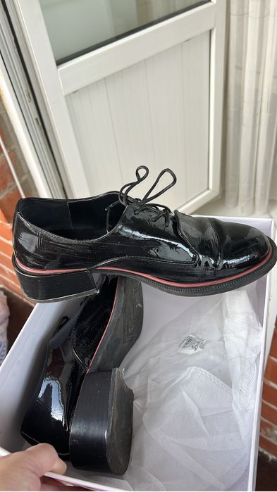 Продам обувь 39 размер