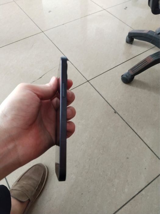 Продается Iphone 12