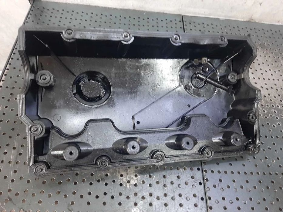 Capac chiulasa 1.9 tdi avq vw touran 1t golf 5 038103475n 038103469