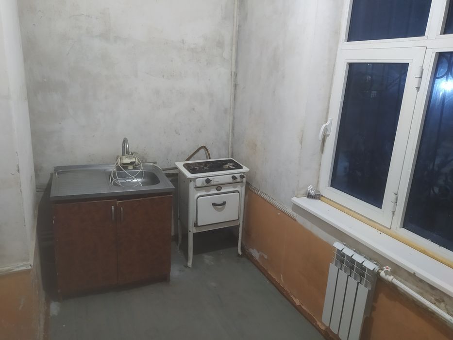 1 xonali uy ijaraga beriladi Termiz shaha 5- mikrorayon Doktor A klini