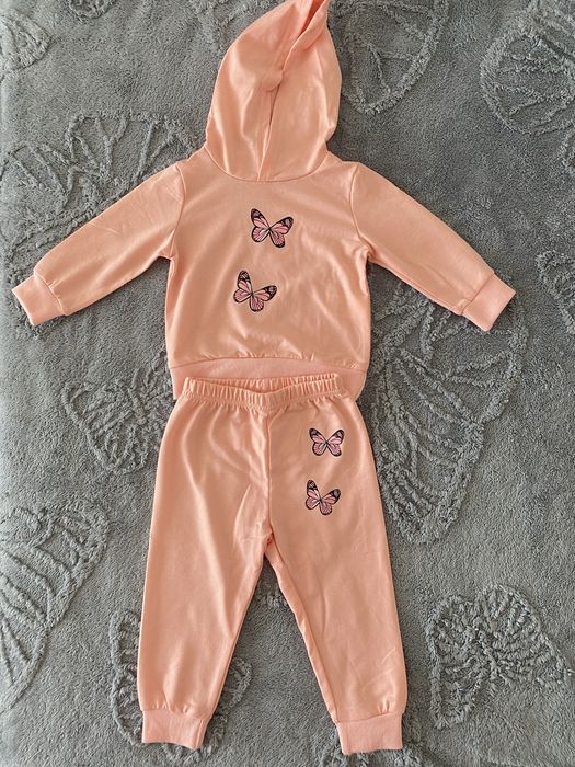 Чисто нов бебешки комплект