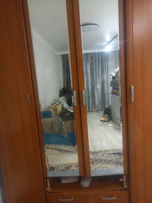 Шкаф плательный харошый