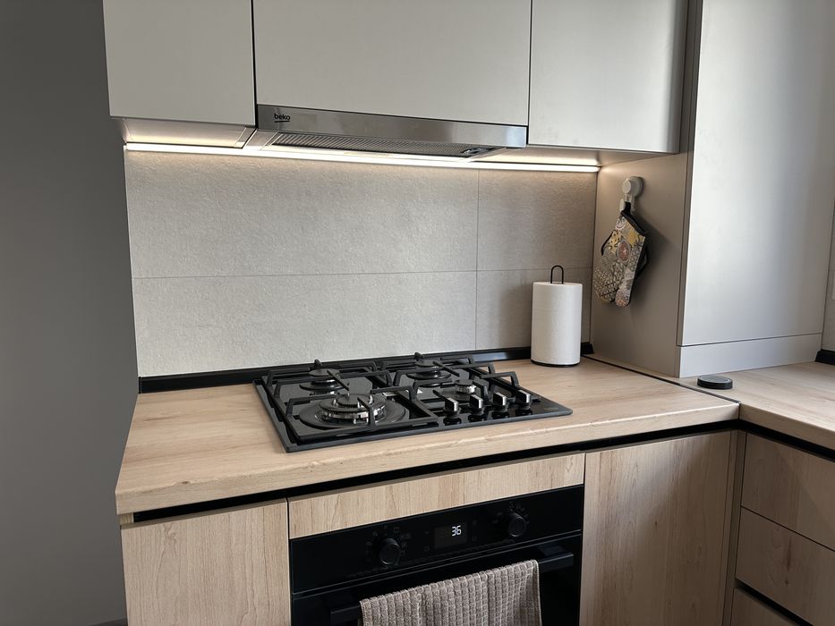 Apartament/ studio 2 camere de inchiriat metrou Berceni, loc de parcare subteran
