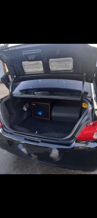 Продам машину Peugeot 301