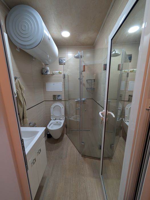 Дава се под наем Тристаен апартамент в Пловдив, Младежки Хълм - 65 кв.м за 459 € - Снимка #8