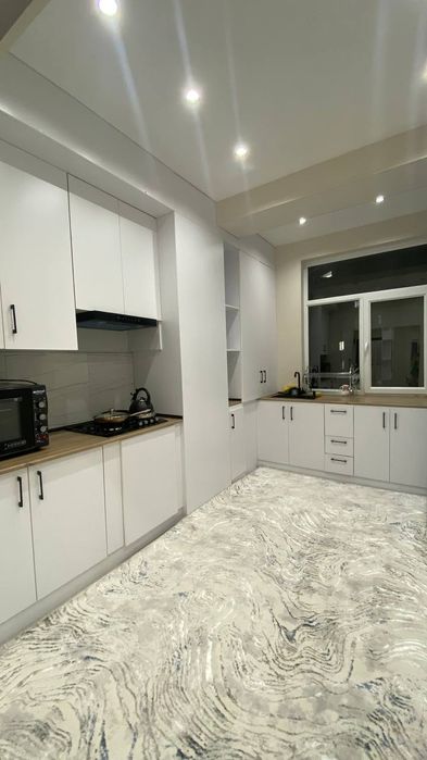 Срочно Продаётся двухкомнатная квартира рядом с метро.