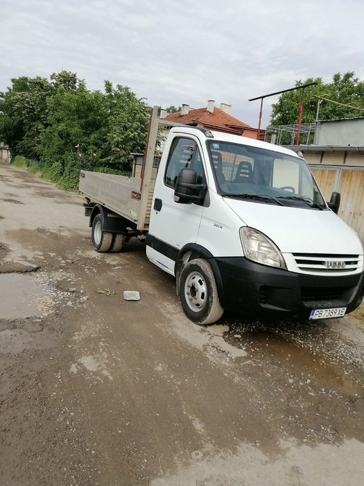 транспорт със самосвал