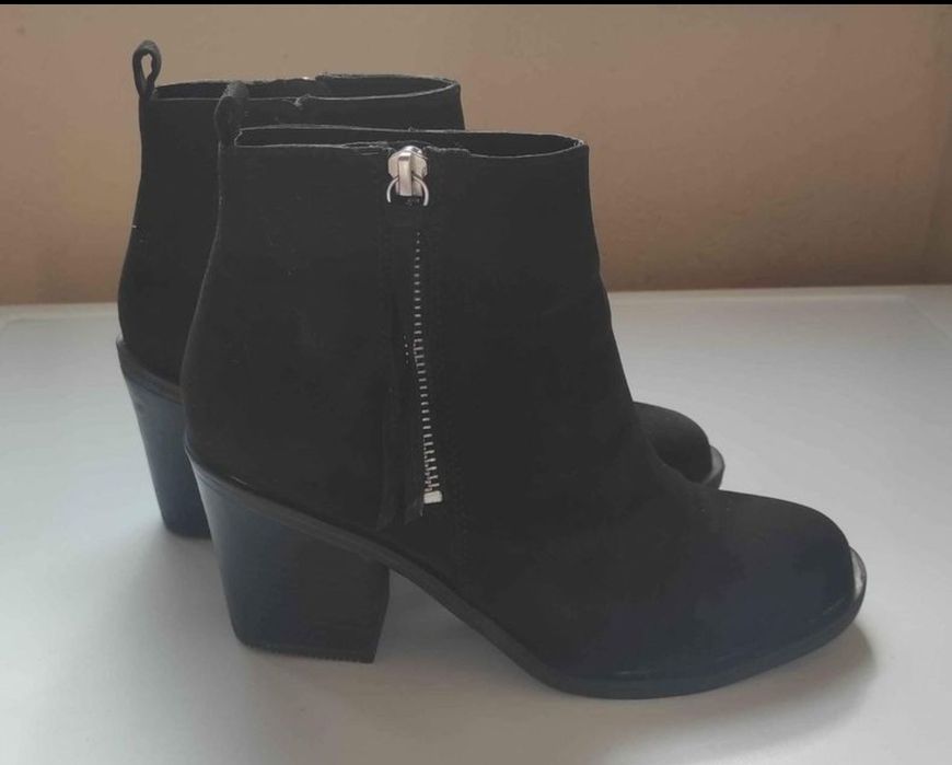 Дамски боти - 36 номер