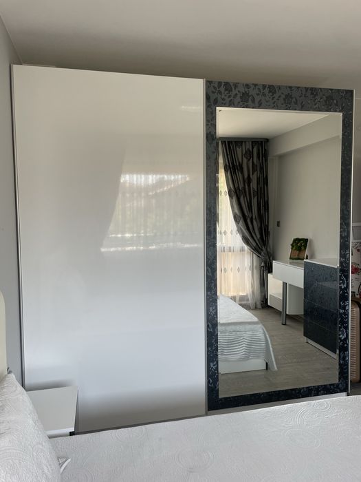 Спалня, гардероб, нощни шкафчета, тоалетка