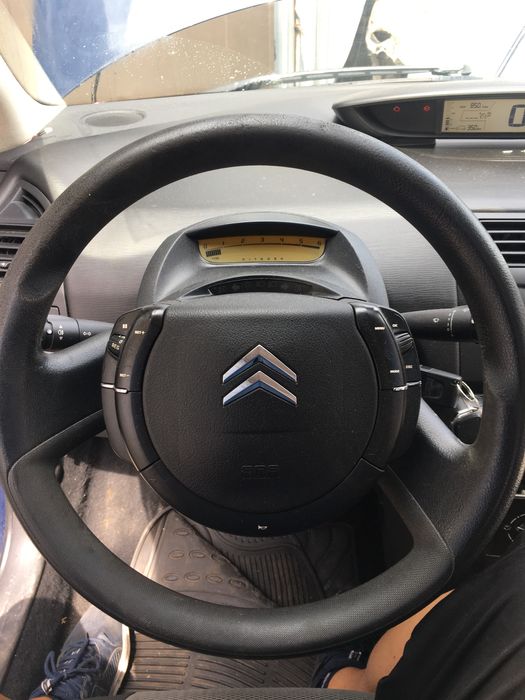 Ситроен Ц4 / Citroen C4 1.6hdi 137900km НА ЧАСТИ