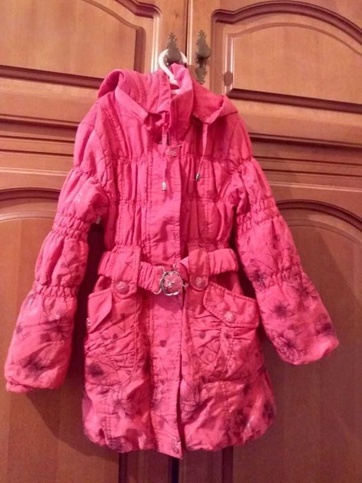 Куртка удлиненная демисезонная  на 7-8 лет, привозная