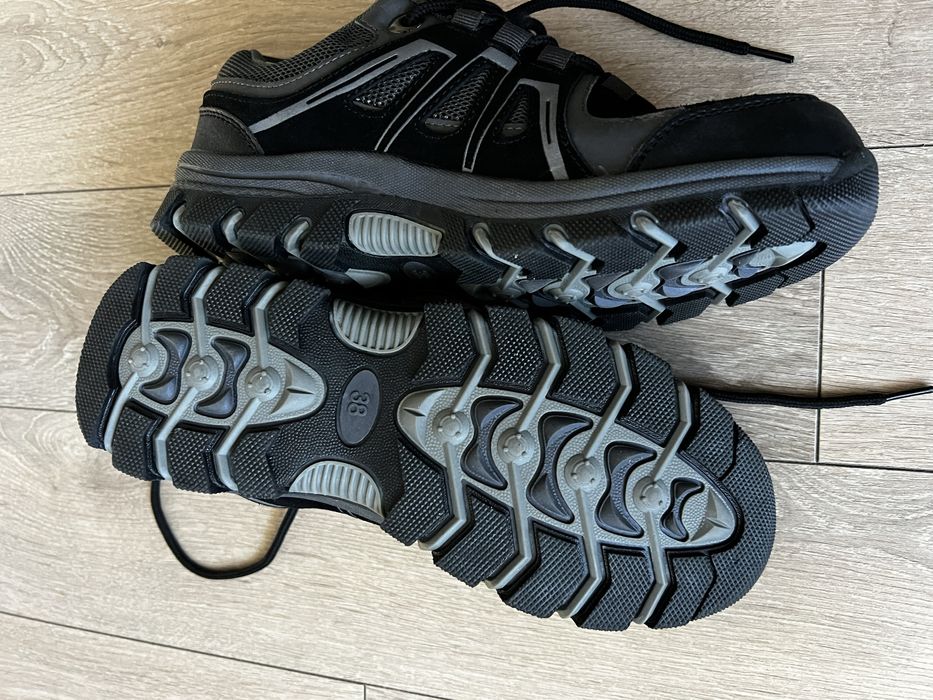 Туристически обувки