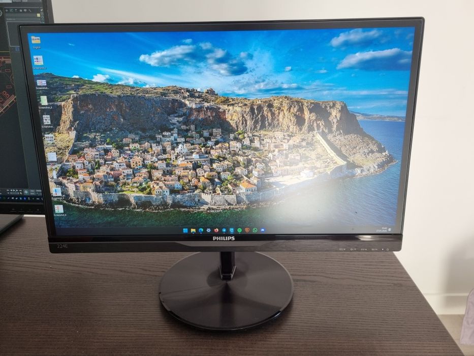 Монитор Philips 21.5 дюйма