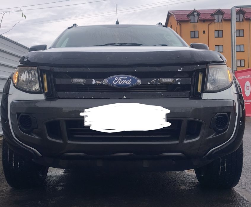 Interior scaune fete usi ford ranger 2015