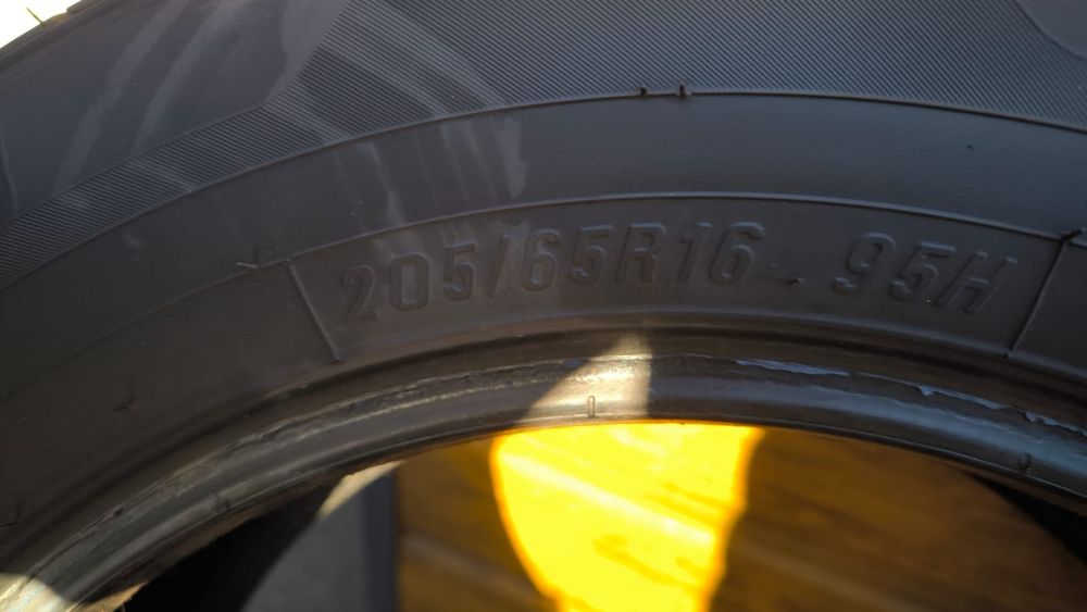 205-65-R16 летние  шины .