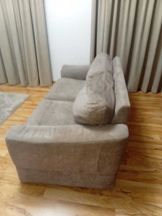 Продам диван б/у 3 года