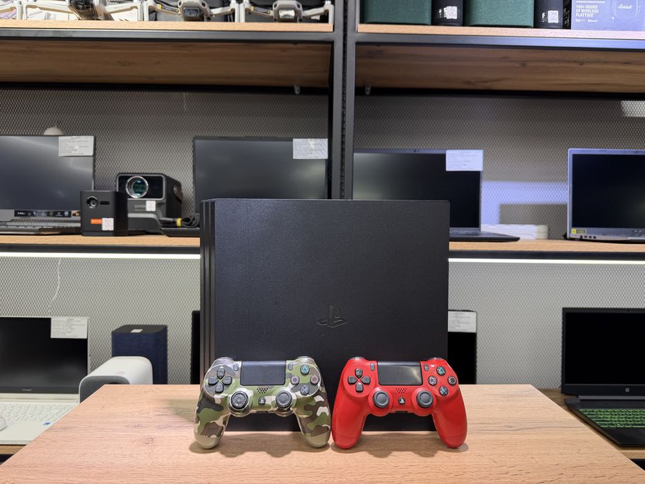 Sony PlayStation 4 Pro, 1 TB, 13.04 версия, есть игры, 1810/А10