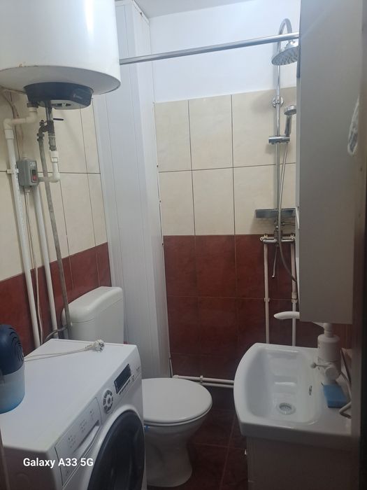 Garsoniră de închiriat, Falticeni