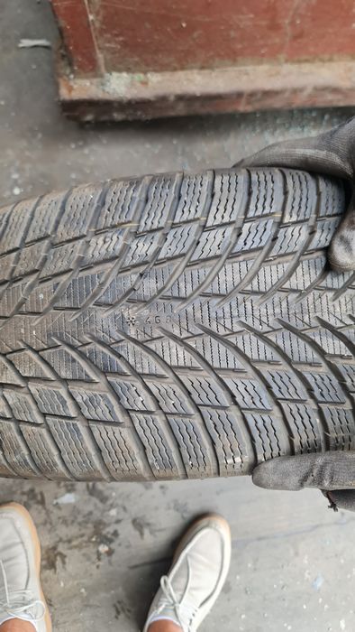 Оригинални джанти за BMW със гуми nokian